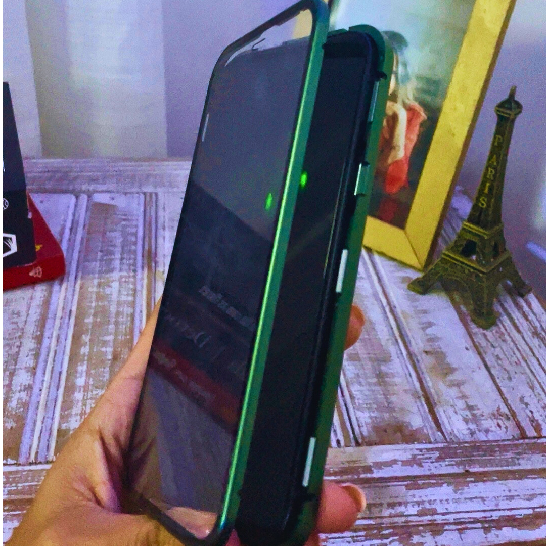 Case iPhone Magnética Blindada - Dupla Proteção 360º